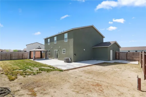 $499,000 | 1098 Stonebridge Avenue, Tulare, CA 93274