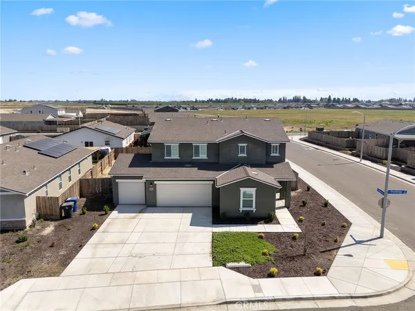 $499,000 | 1098 Stonebridge Avenue, Tulare, CA 93274