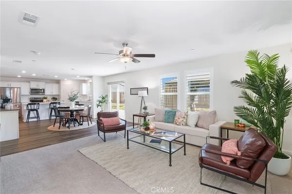 $499,000 | 1098 Stonebridge Avenue, Tulare, CA 93274