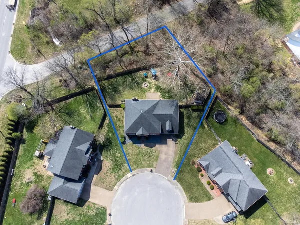 $425,000 | 3599 Crossgate Court, Newburgh, IN 47630