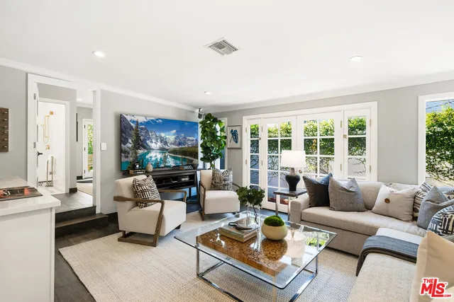 $2,300,000 | 12700 Hortense Street, Studio City, CA 91604
