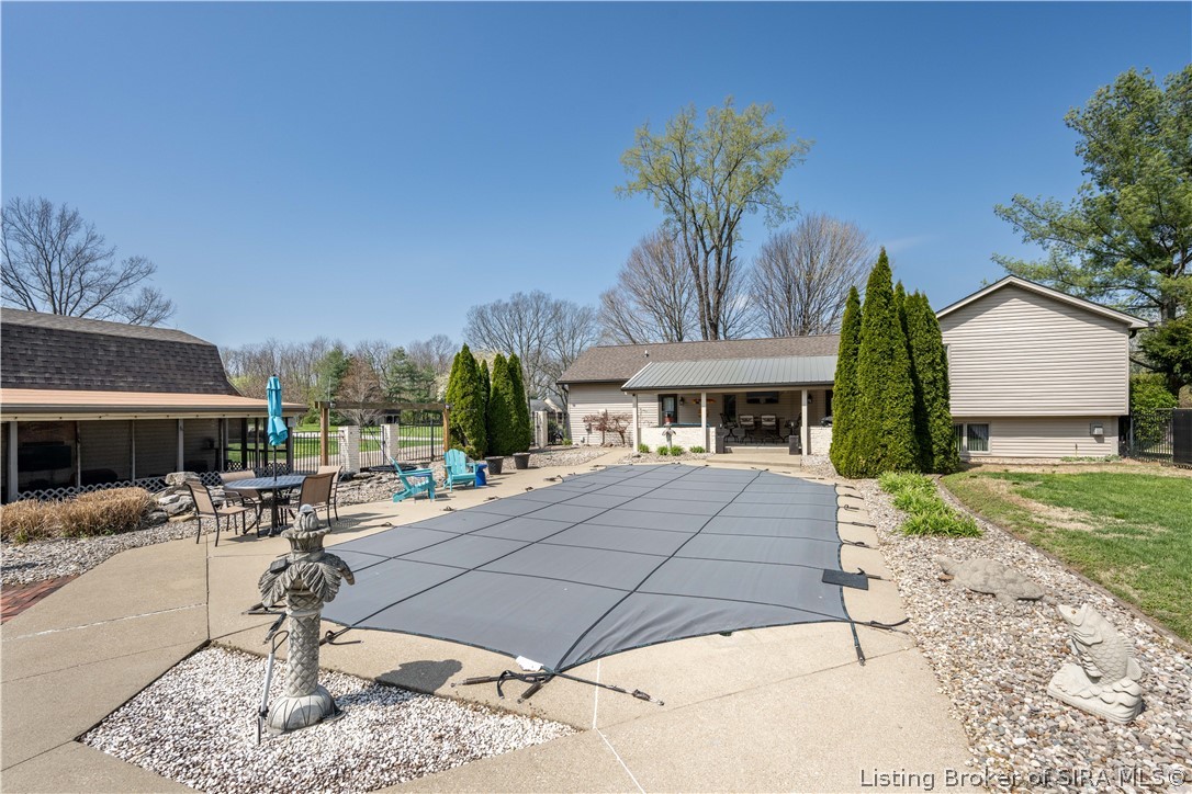 8512 Falcon Road Charlestown, IN 47111 - Photo 4 of 46