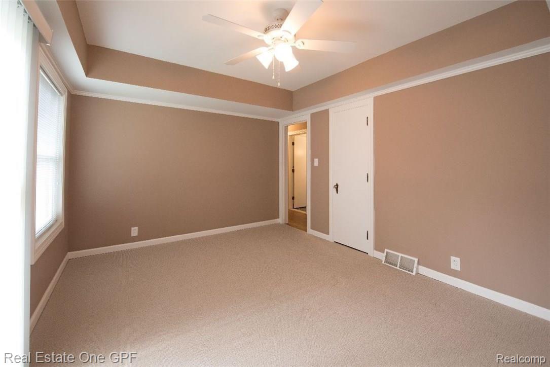 982 Washington Road Grosse Pointe, MI 48230 - Photo 17 of 23 750_7081.jpg