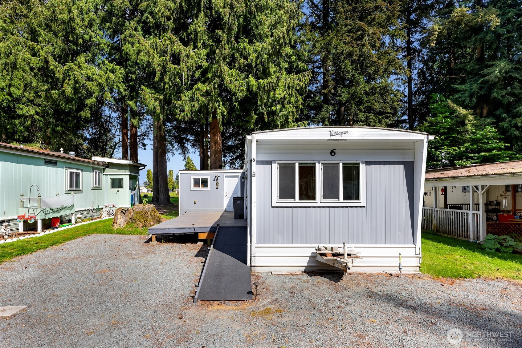 24443 Wicker Road, Unit 6 Sedro-Woolley, WA 98284 - Photo 3 of 33