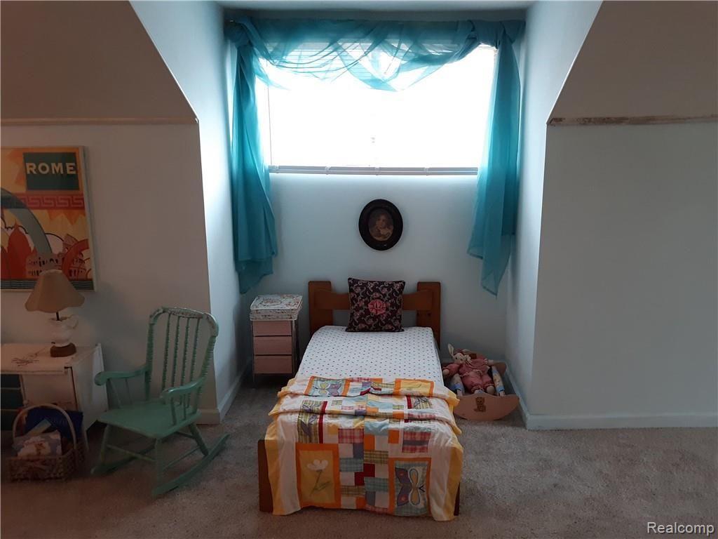 9725 Ellis Road Clarkston, MI 48348 - Photo 25 of 44 20190418_143044.jpg
