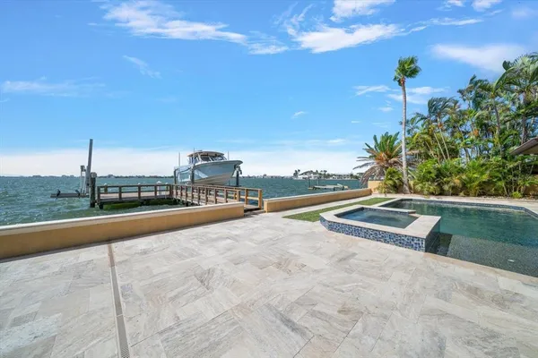 $2,599,000 | 422 55th Avenue, St. Pete Beach, FL 33706