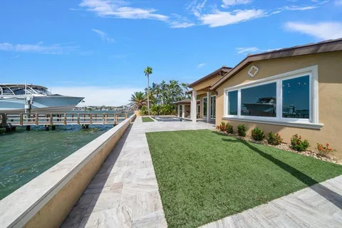 $2,599,000 | 422 55th Avenue, St. Pete Beach, FL 33706