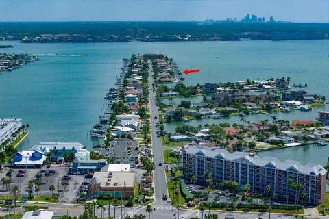 $2,599,000 | 422 55th Avenue, St. Pete Beach, FL 33706