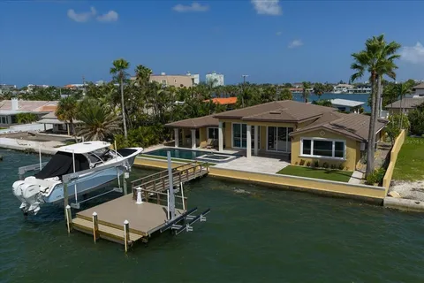 $2,599,000 | 422 55th Avenue, St. Pete Beach, FL 33706