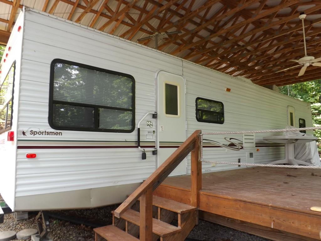 1694 Stump Hollow Road Spring City, TN 37381 - Photo 21 of 38 23 deck & front door