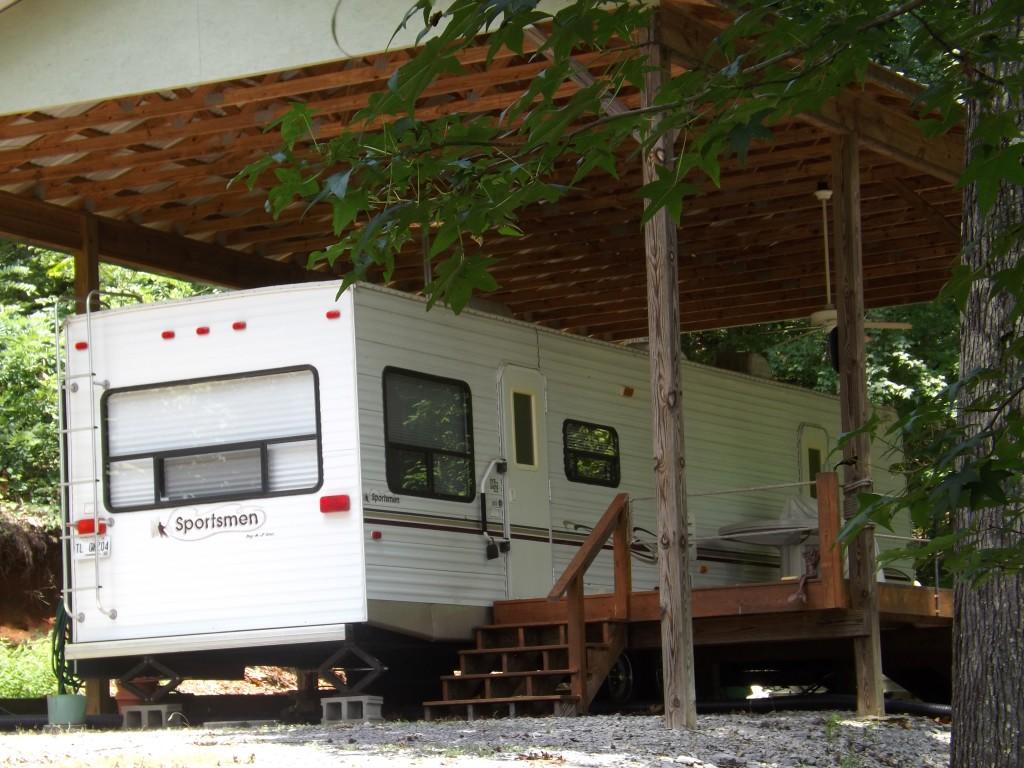 1694 Stump Hollow Road Spring City, TN 37381 - Photo 36 of 38 38 RV-deck cover