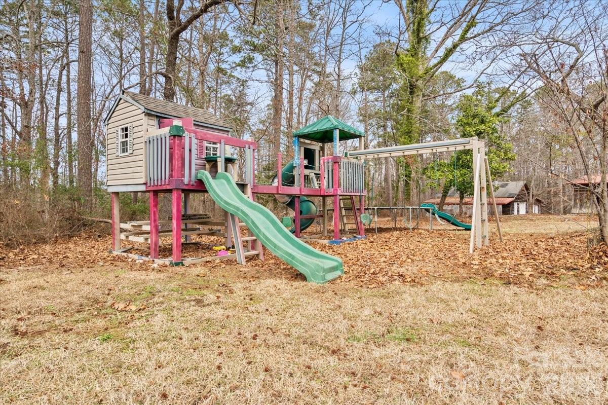 2541 Highway 145 Chesterfield, SC 29709 - Photo 40 of 47 a view of park with a bench