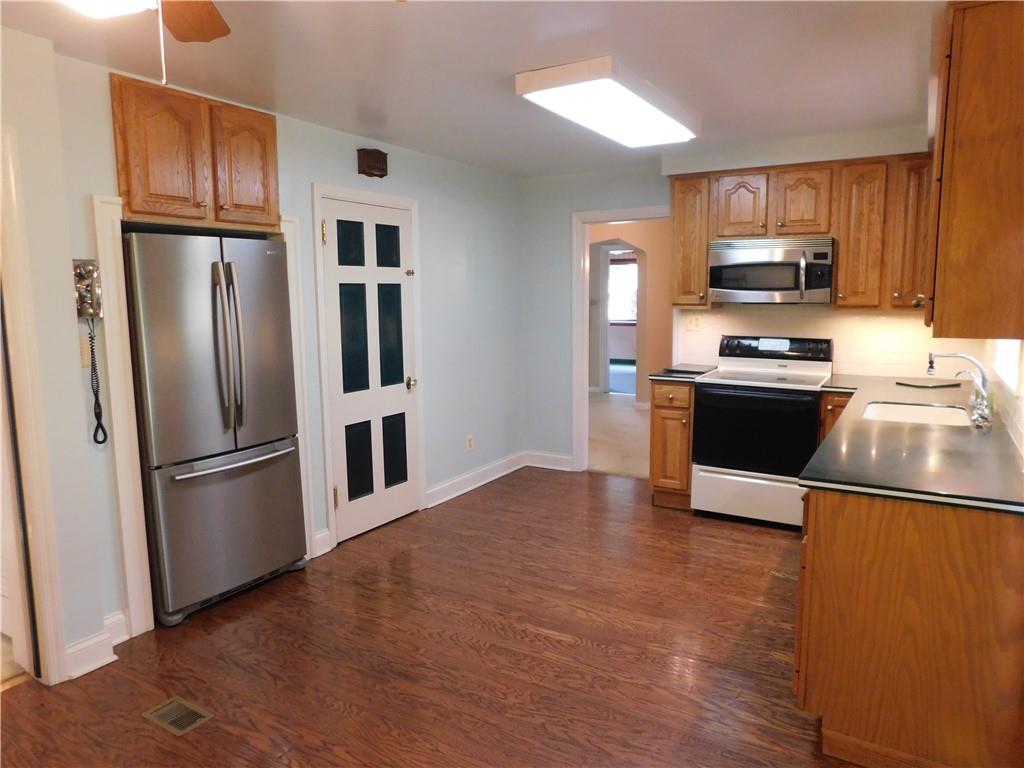 4825 Old Boston Road Pittsburgh, PA 15227 - Photo 3 of 19 Gallery Image 3