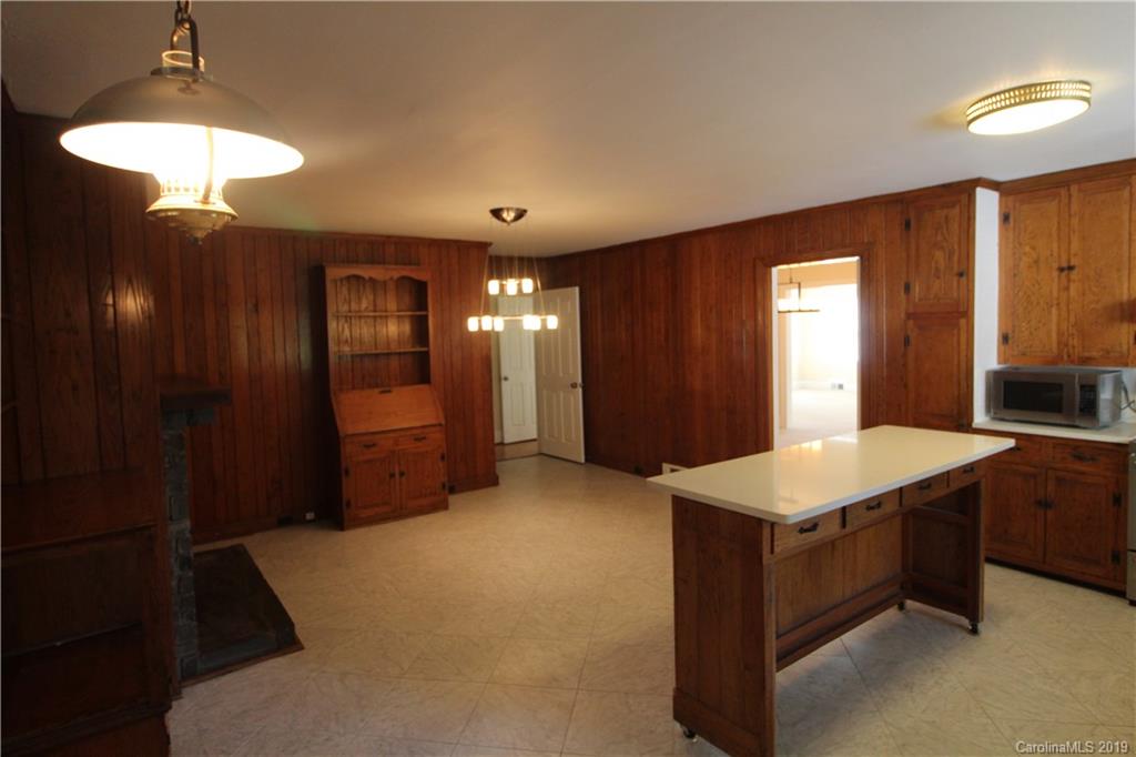 230 Valley Stream Road Statesville, NC 28677 - Photo 5 of 23 Gallery Image 5