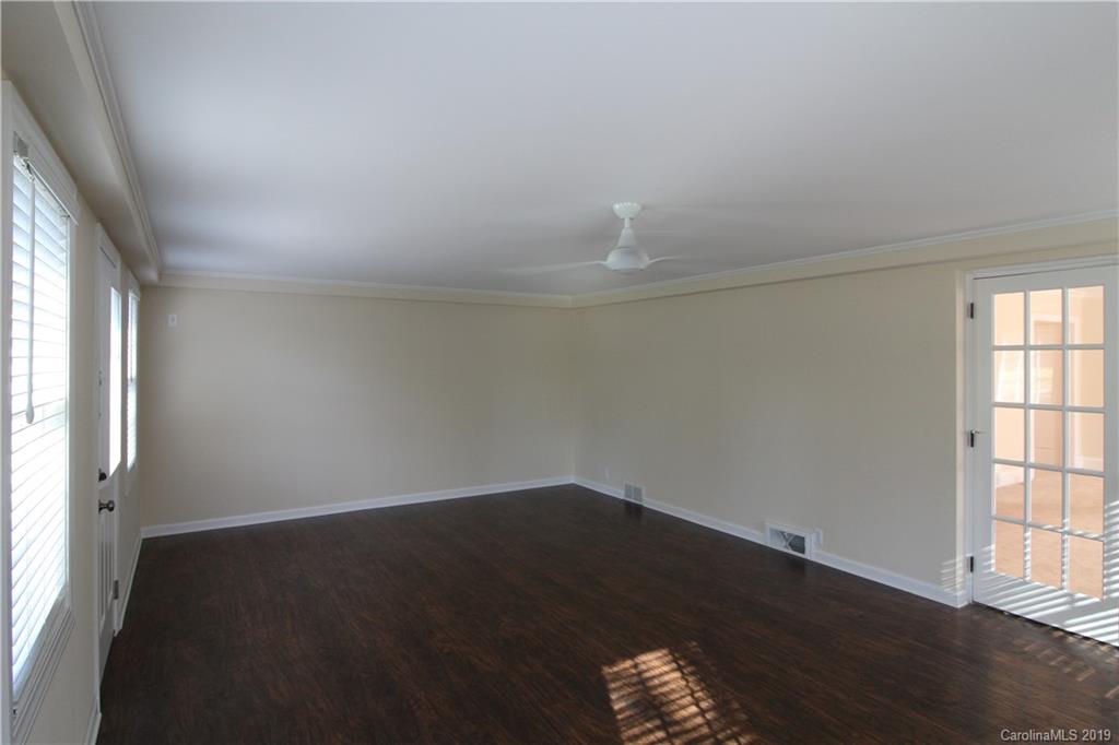230 Valley Stream Road Statesville, NC 28677 - Photo 10 of 23 Gallery Image 10