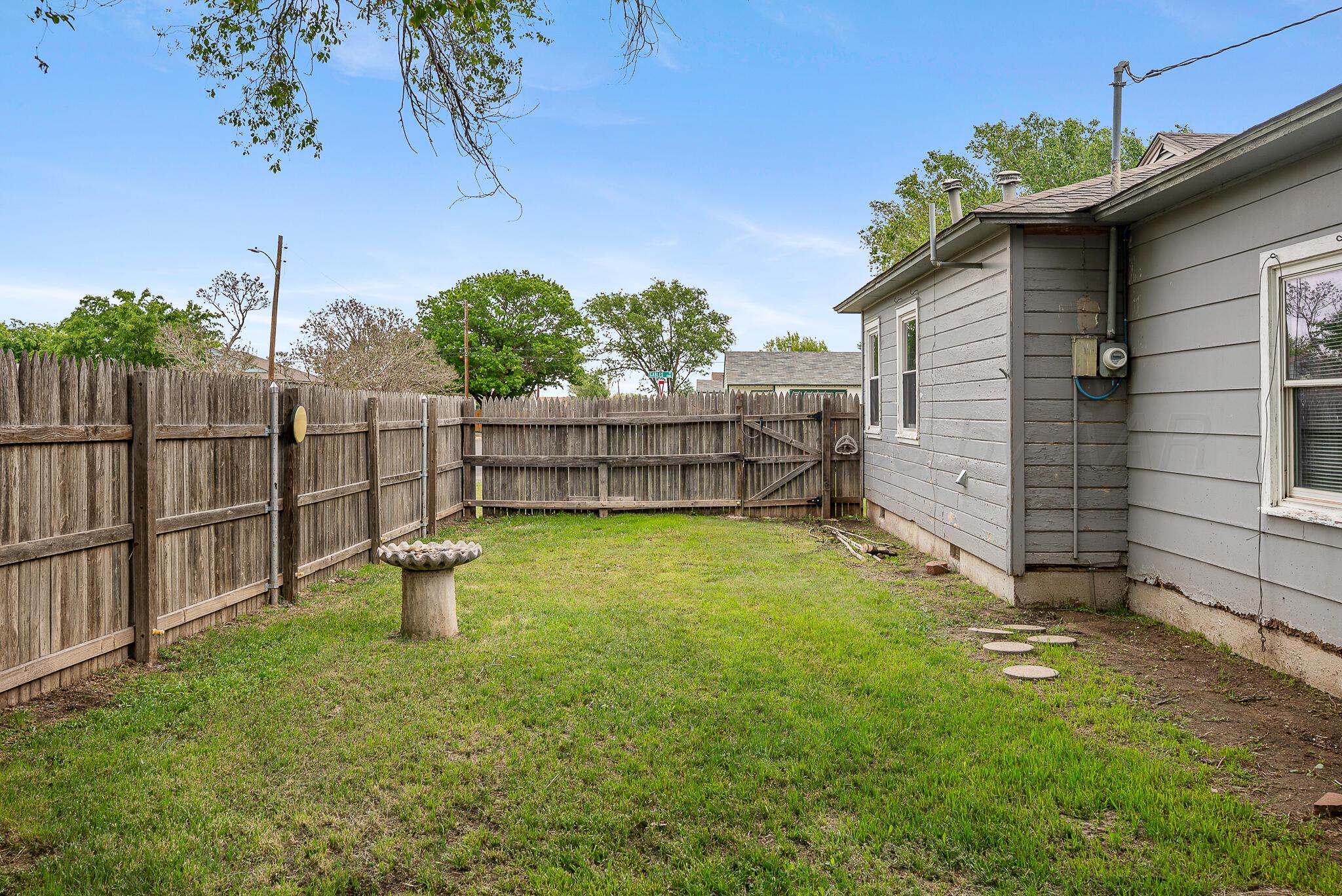 4300 Gables Street Amarillo, TX 79110 - Photo 12 of 12 Backyard