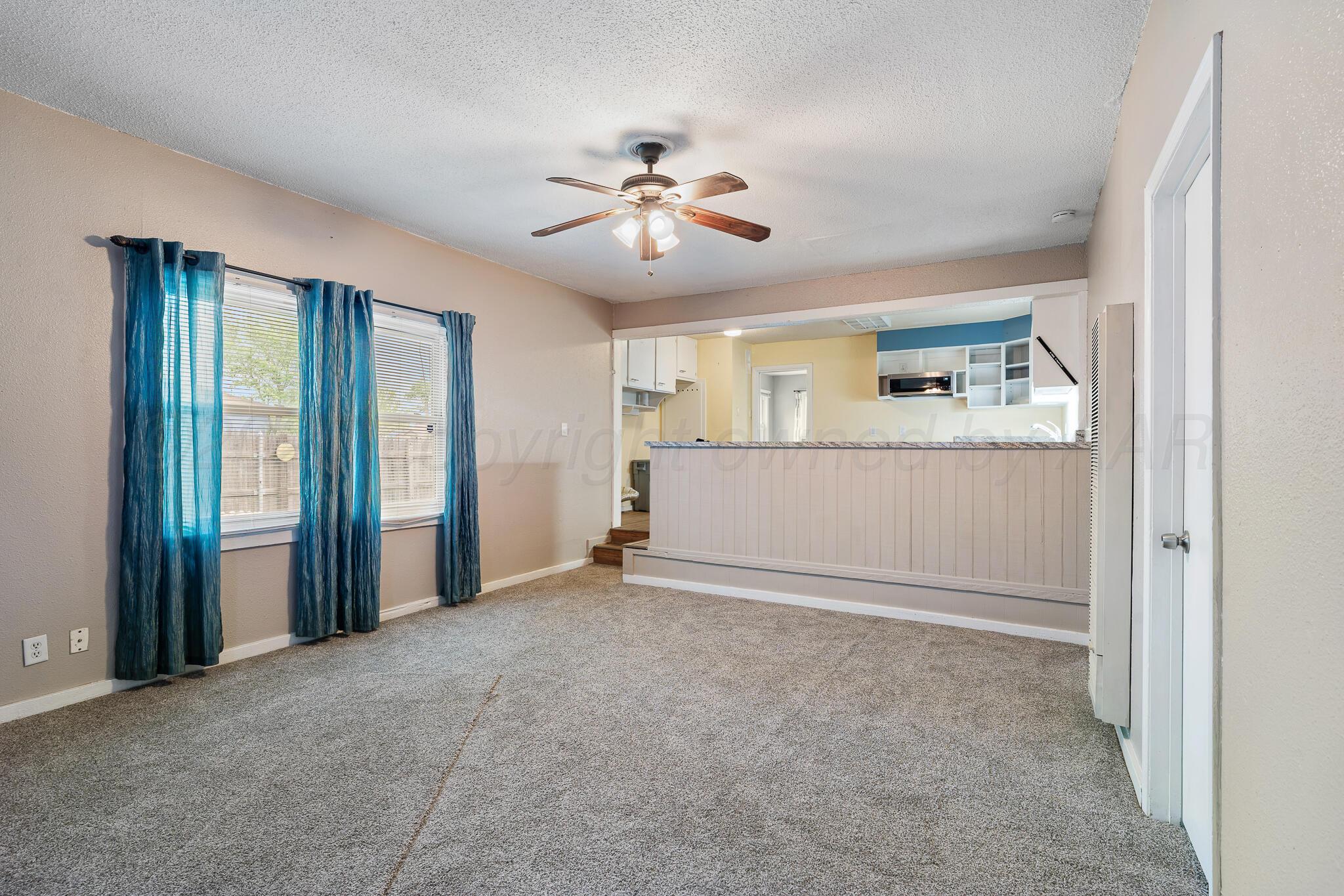 4300 Gables Street Amarillo, TX 79110 - Photo 5 of 12 2nd Living Area