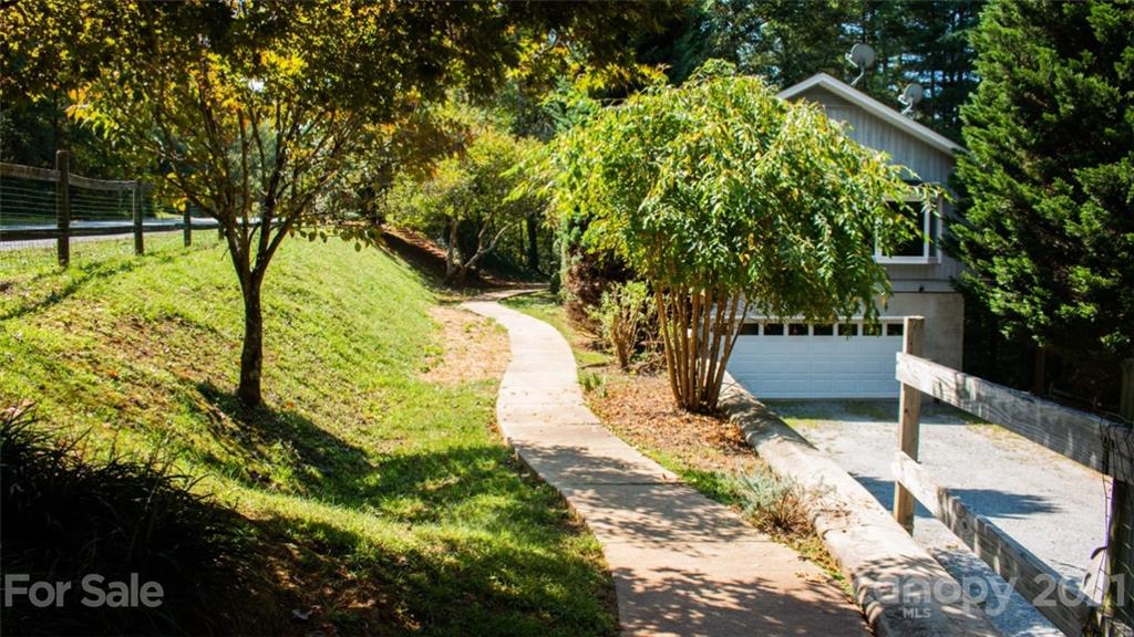 1610 Buchanan Road Sylva, NC 28779 - Photo 8 of 48 Gallery Image 8