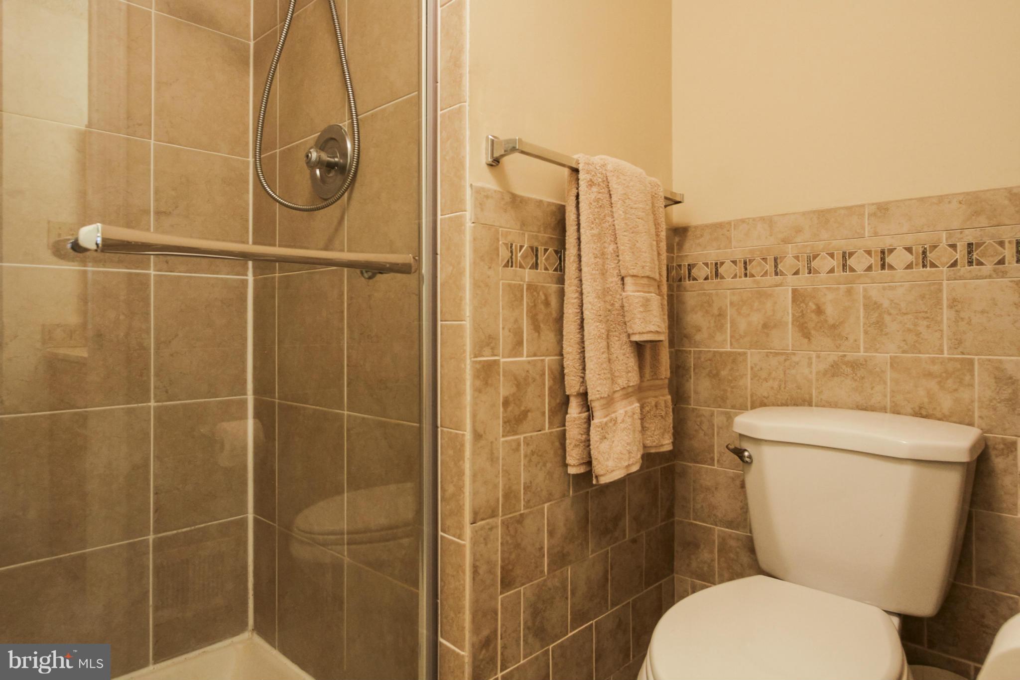 8000 Treasure Tree Court Springfield, VA 22153 - Photo 13 of 28 Bath (Master)