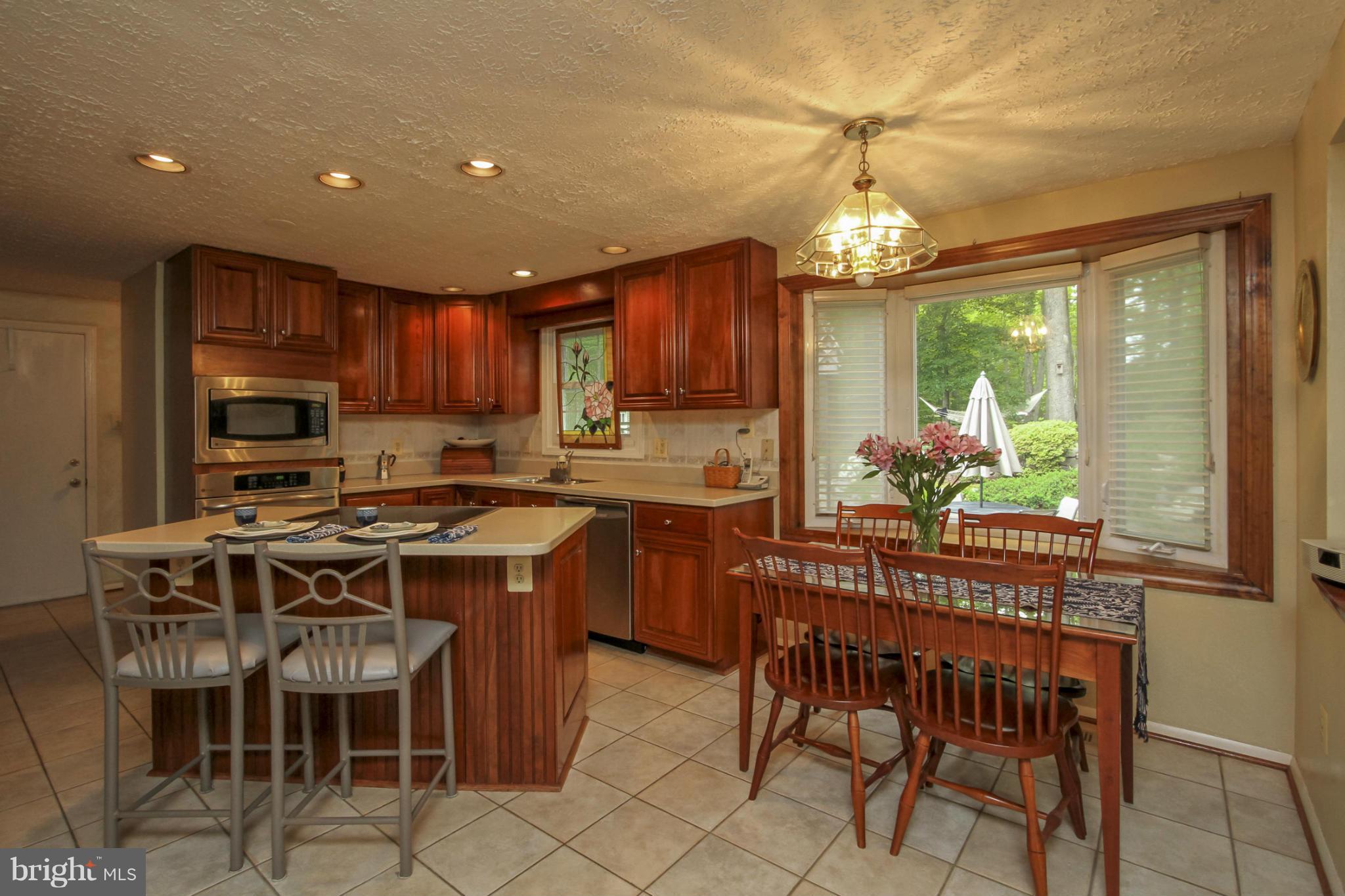 8000 Treasure Tree Court Springfield, VA 22153 - Photo 8 of 28 Kitchen