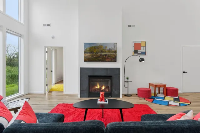 $679,900 | 1013 Gardner Street, Wayzata, MN 55391