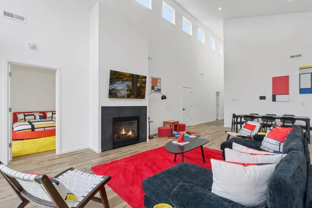 $679,900 | 1013 Gardner Street, Wayzata, MN 55391