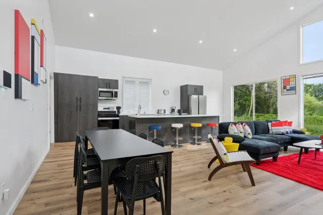 $649,900 | 1013 Gardner Street, Wayzata, MN 55391