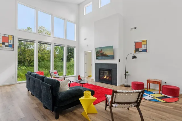 $679,900 | 1013 Gardner Street, Wayzata, MN 55391