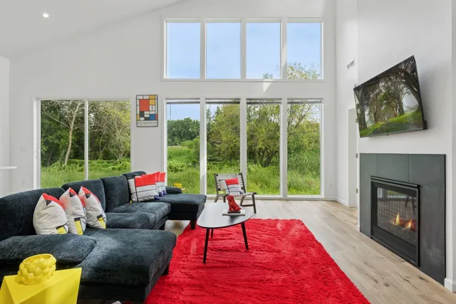 $679,900 | 1013 Gardner Street, Wayzata, MN 55391