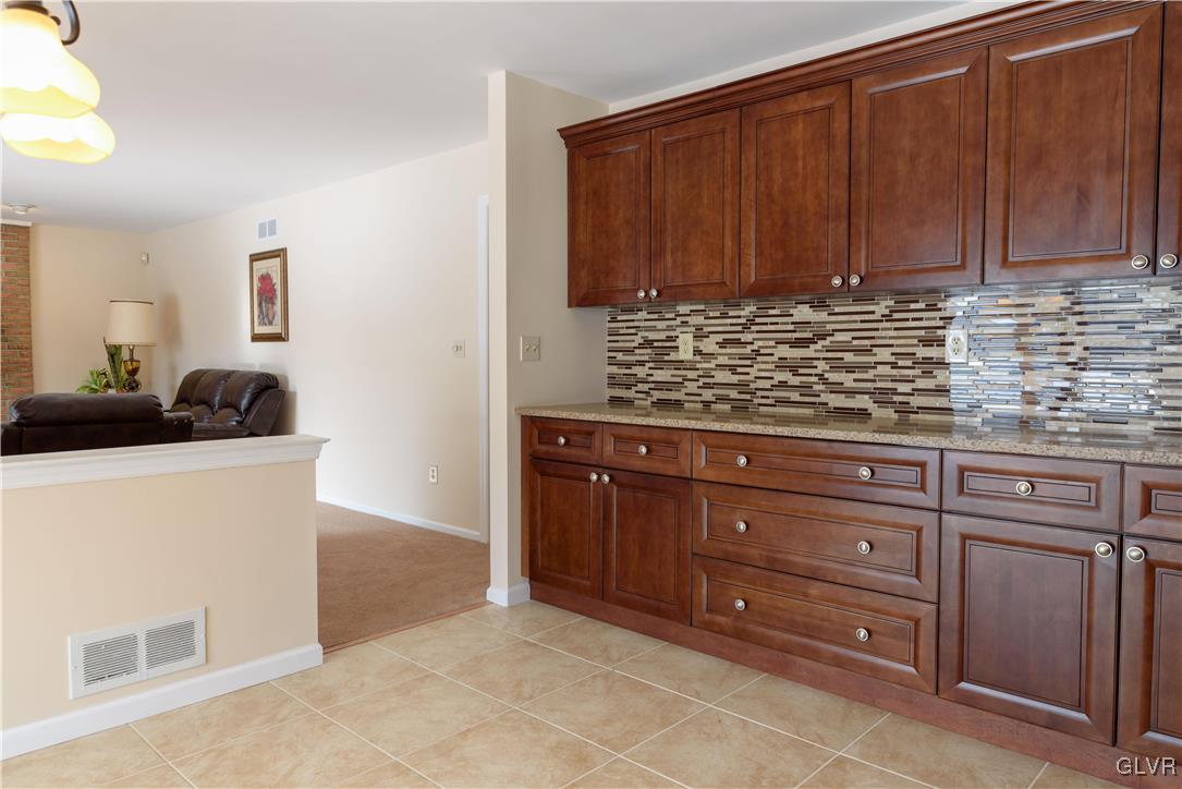 3126 Margate Road Bethlehem, PA 18020 - Photo 12 of 50 Gallery Image 12