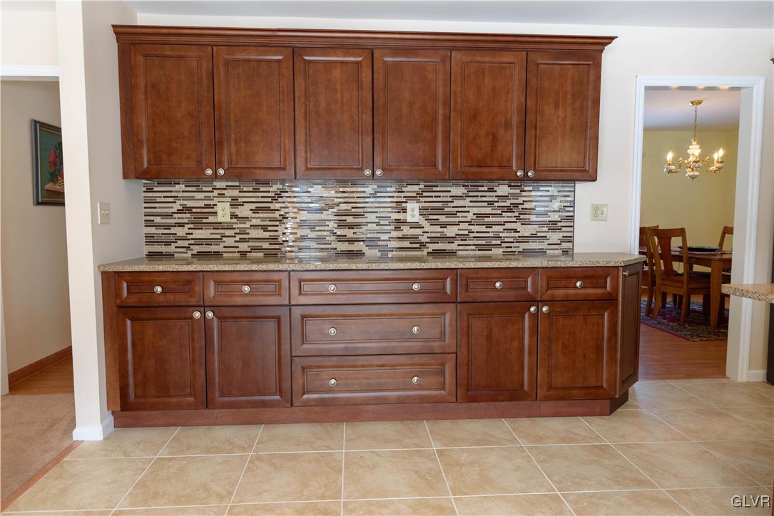 3126 Margate Road Bethlehem, PA 18020 - Photo 14 of 50 Gallery Image 14