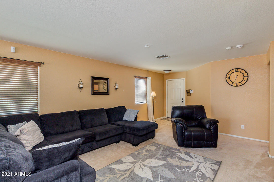 17432 West Calavar Road Surprise, AZ 85388 - Photo 7 of 33 06-Calalvar