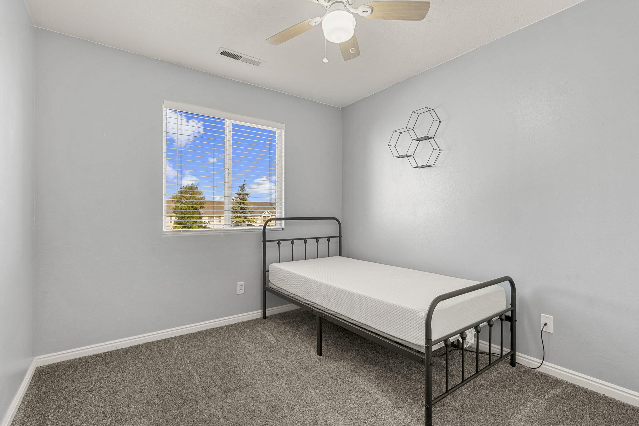 1148 Northfield Road, Unit 78 Cedar City, UT 84721 - Photo 25 of 32 Bedroom 3