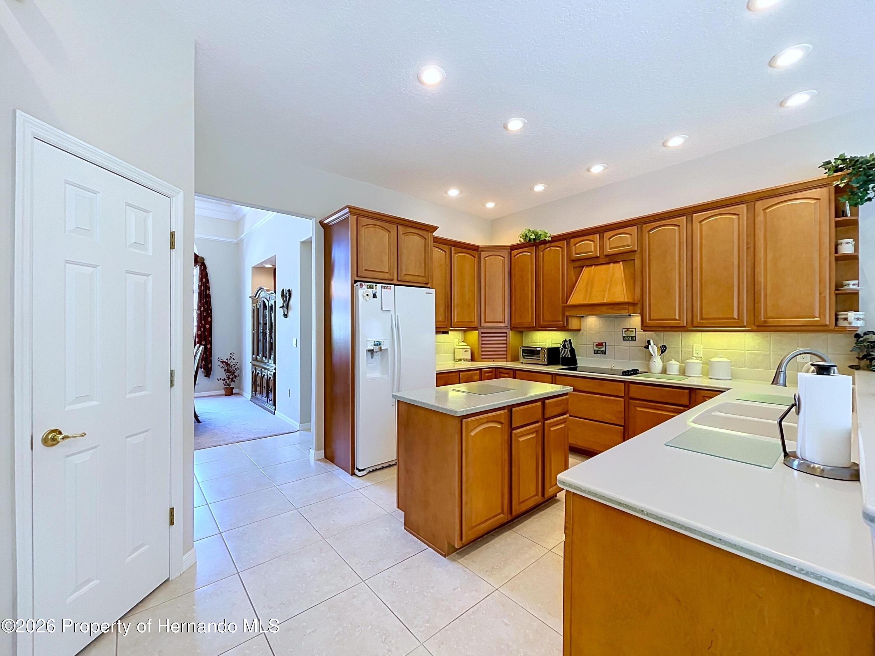 10333 Ridge Top Loop Weeki Wachee, FL 34613 - Photo 25 of 65