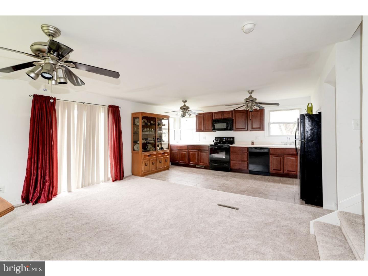 359 Ogden Road Wenonah, NJ 08090 - Photo 4 of 17 Living Room