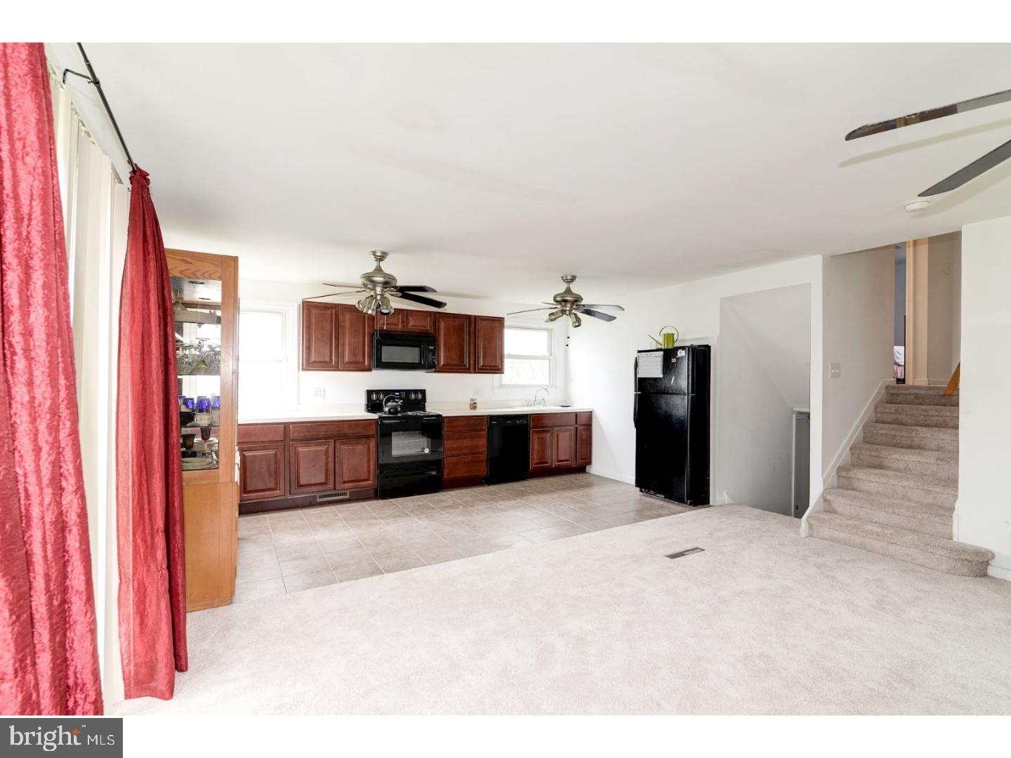 359 Ogden Road Wenonah, NJ 08090 - Photo 5 of 17 Living Room