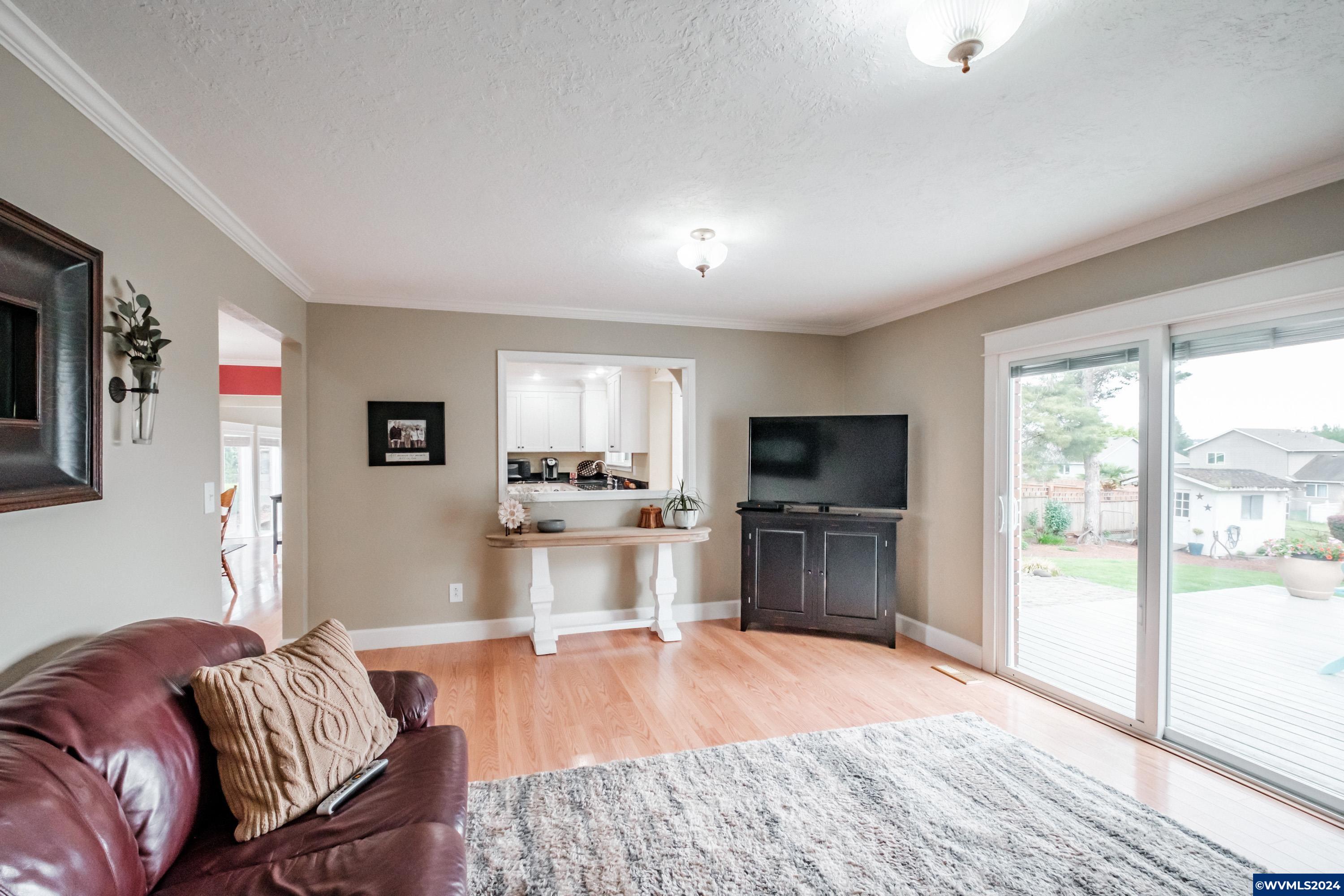 219 Northwest Reed Lane Dallas, OR 97338 - Photo 17 of 42