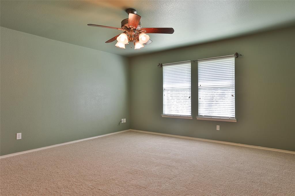 809 Robbin Circle McKinney, TX 75072 - Photo 9 of 23
