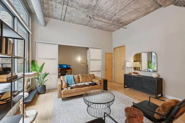 $335,000 | 521 South 7th Street, Unit 411, Minneapolis, MN 55415