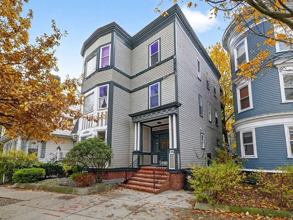 $3,275 | 1576 Cambridge Street, Unit 1R, Cambridge, MA 02138