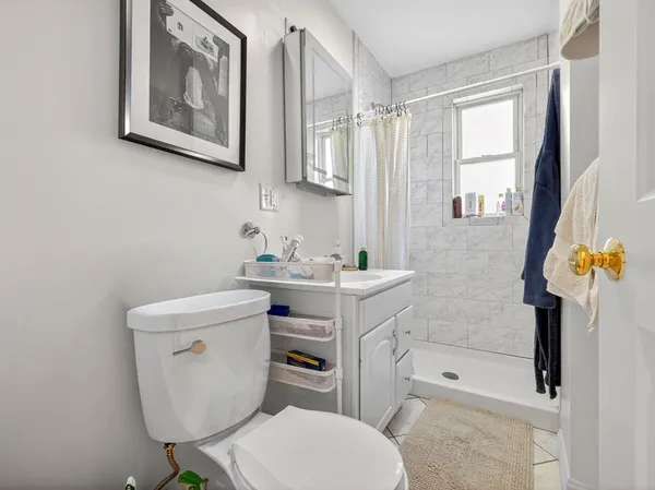 $3,275 | 1576 Cambridge Street, Unit 1R, Cambridge, MA 02138