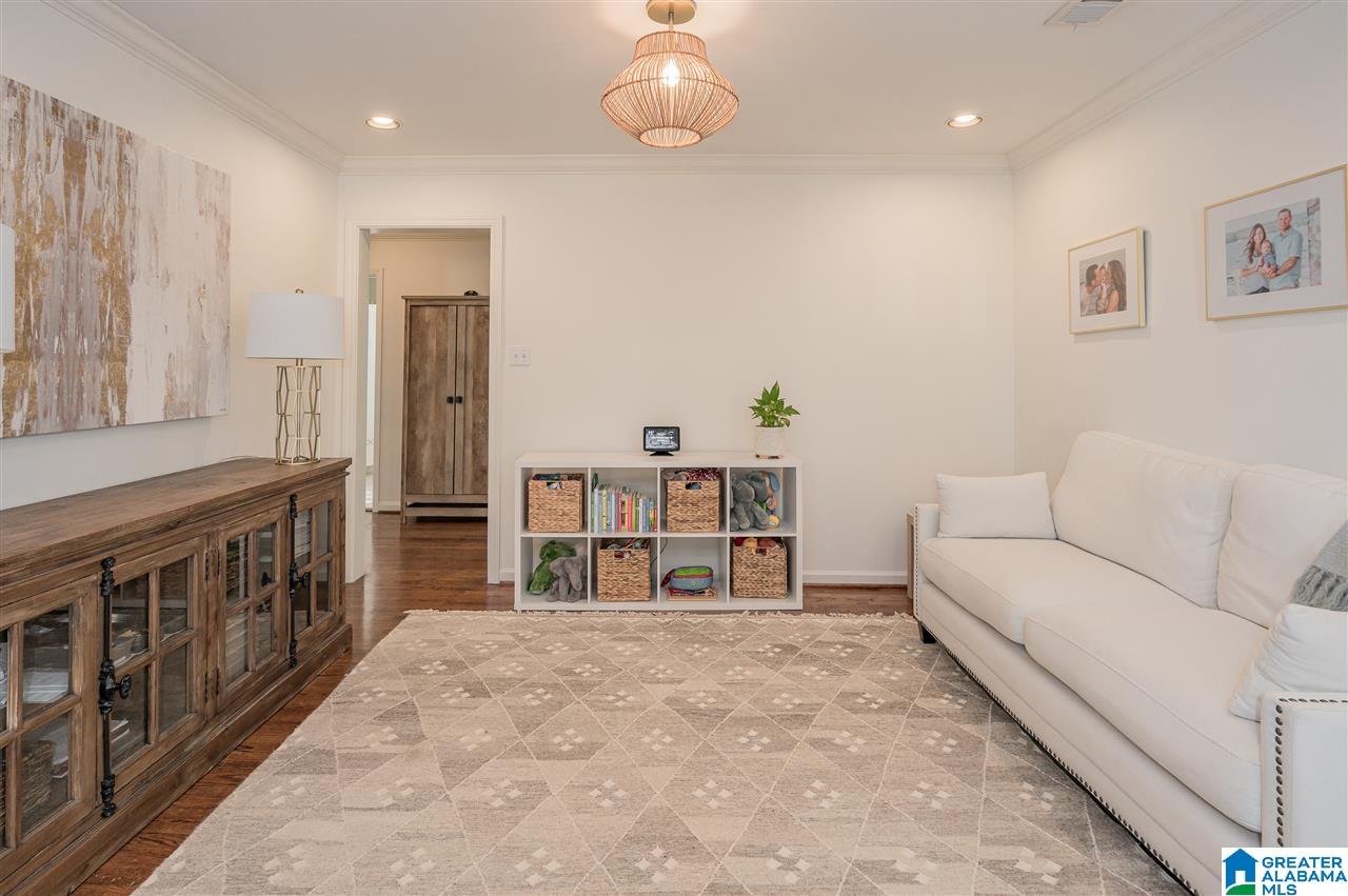 807 Forrest Drive Birmingham, AL 35209 - Photo 17 of 47