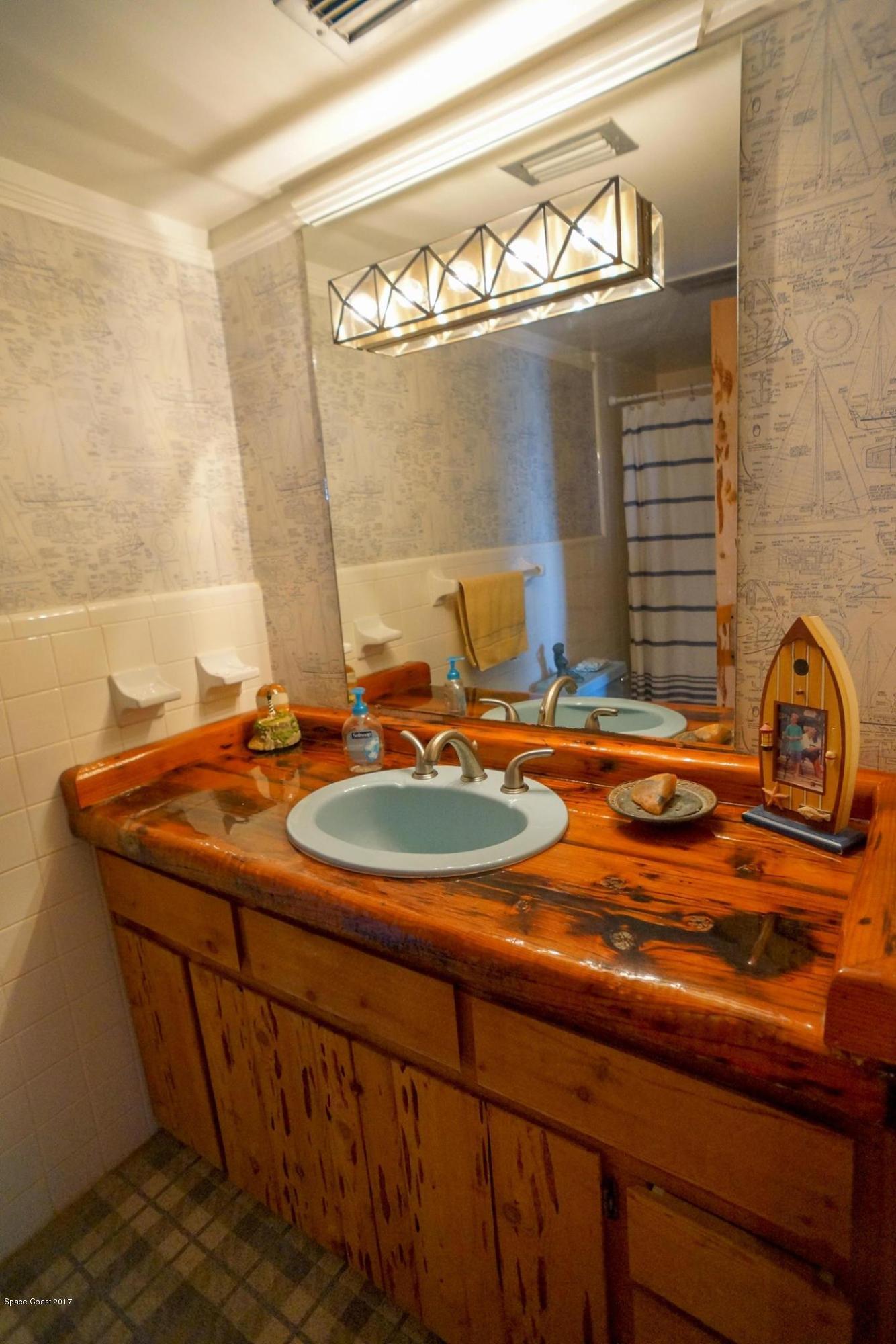 72 Country Club Road Cocoa Beach, FL 32931 - Photo 29 of 47 19025165_421080998276884_876140405995405