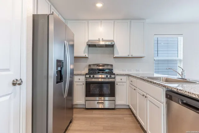 $1,295 | 8124 Nube Medina, San Antonio, TX 78252