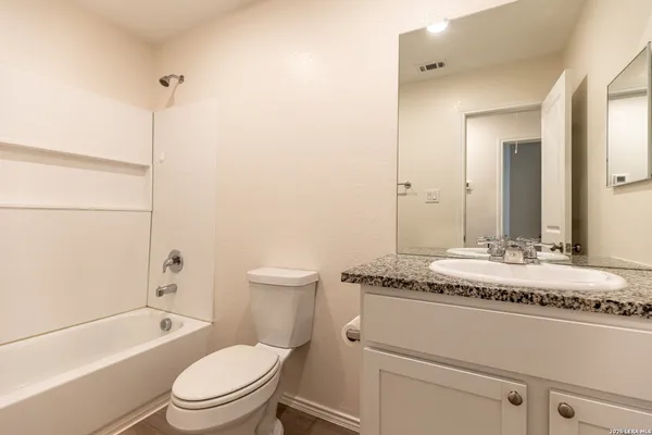 $1,200 | 8124 Nube Medina, San Antonio, TX 78252
