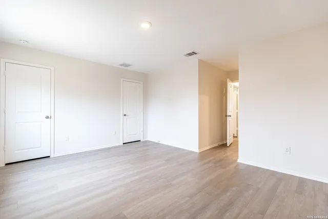 $1,295 | 8124 Nube Medina, San Antonio, TX 78252