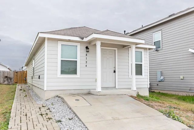 $1,295 | 8124 Nube Medina, San Antonio, TX 78252