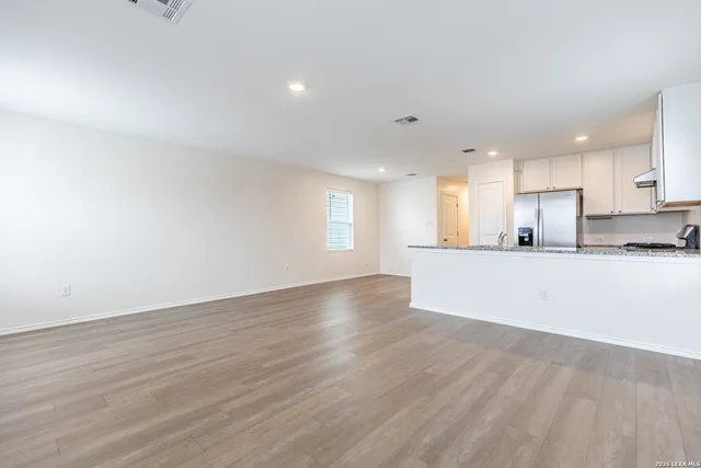 $1,295 | 8124 Nube Medina, San Antonio, TX 78252