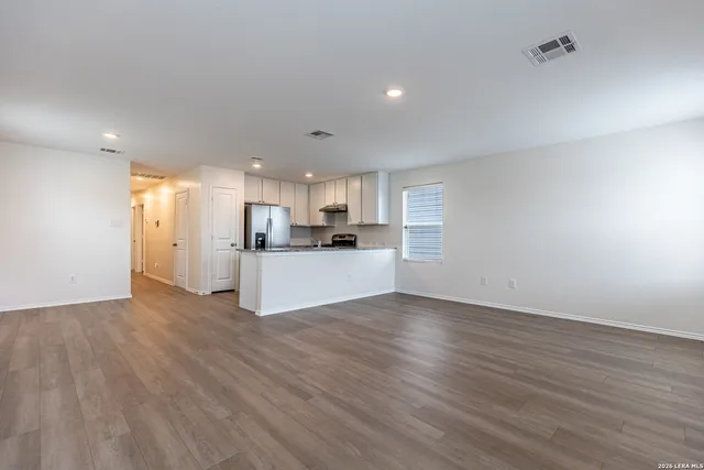 $1,295 | 8124 Nube Medina, San Antonio, TX 78252