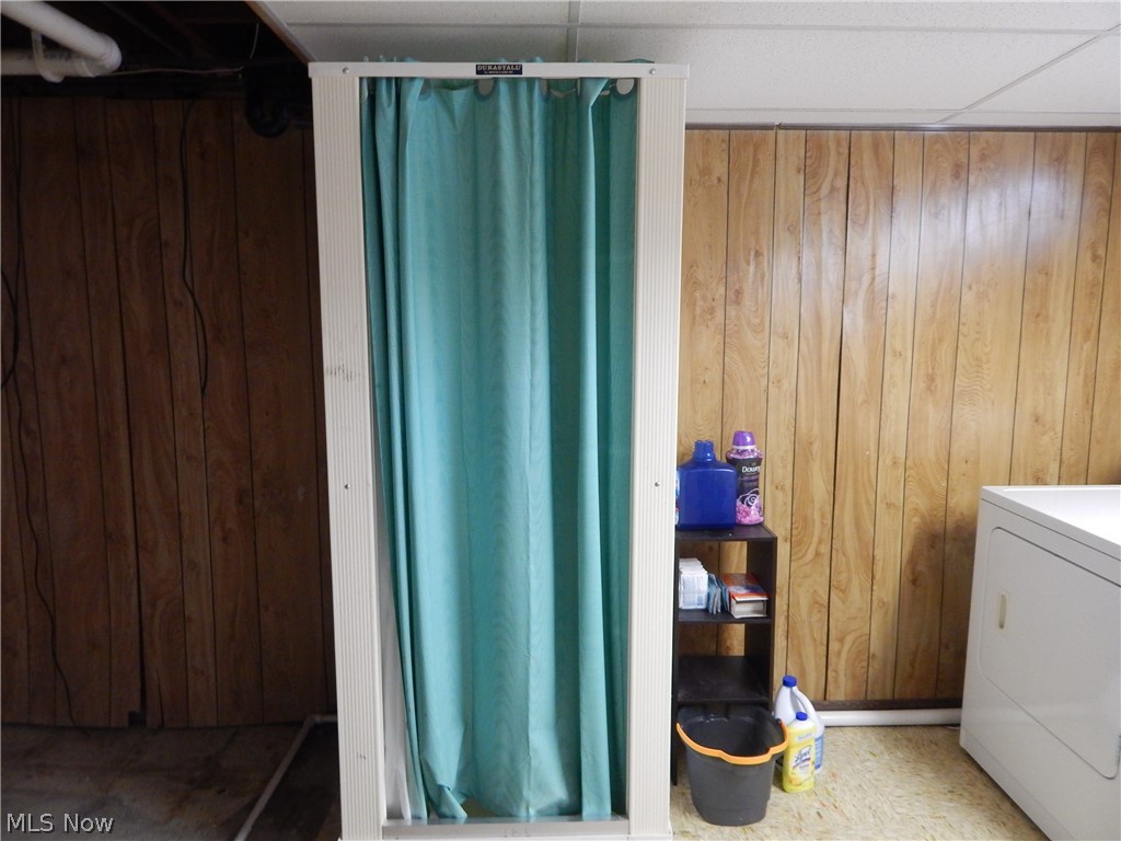 5701 Ackley Road Parma, OH 44129 - Photo 24 of 31 Handy Basement Shower.